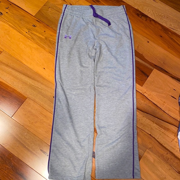 Under Armour Other - GIRLS UNDER ARMOUR SWEATPANTS
